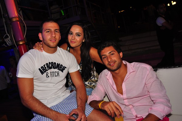 Night Beach Party @ Edde Sands